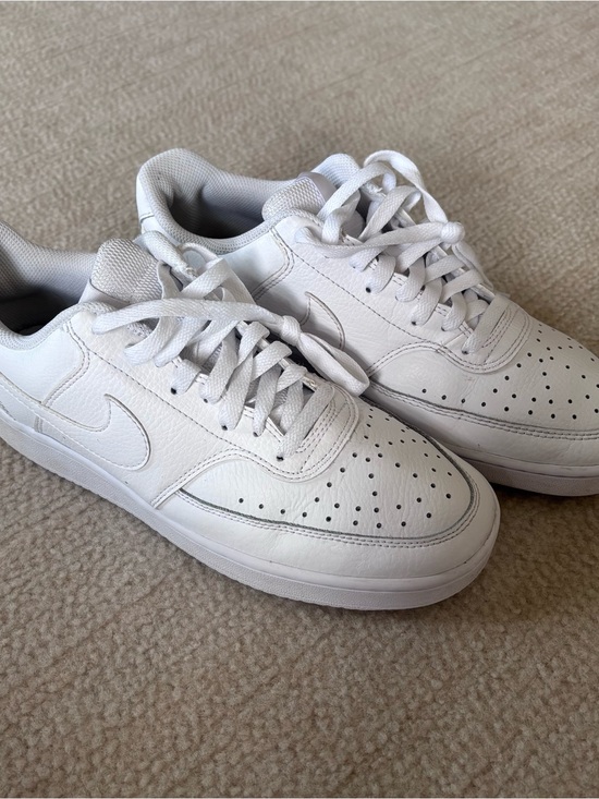 Nike Shoes - Nike Women’s White Low-Top Sneakers